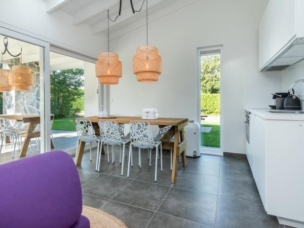 Villa photo 3