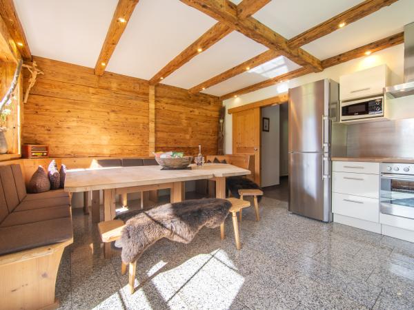 Villa photo 3