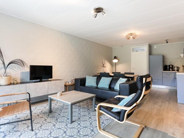 Villa photo 3