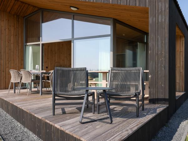Villa photo 2