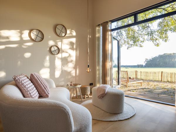 Villa photo 2