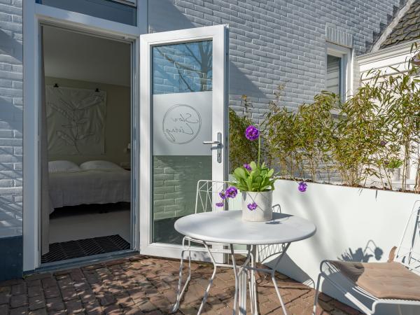 Villa photo 2