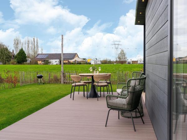Villa photo 2