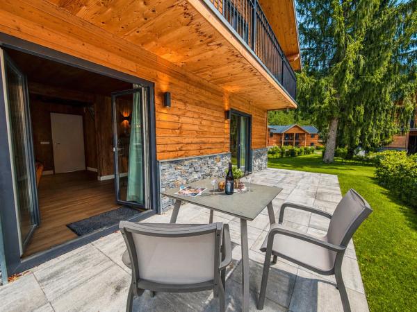 Villa photo 2
