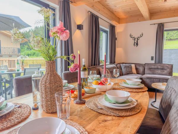 Villa photo 3