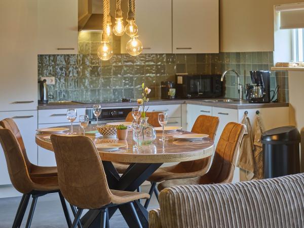 Villa photo 2