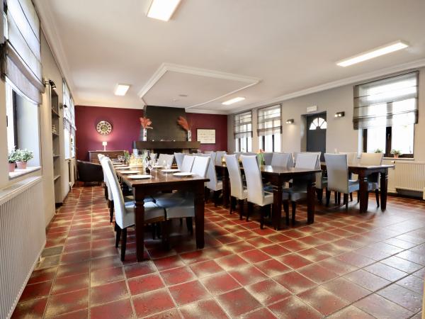 Villa photo 3