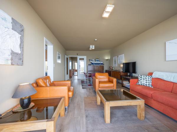 Villa photo 3