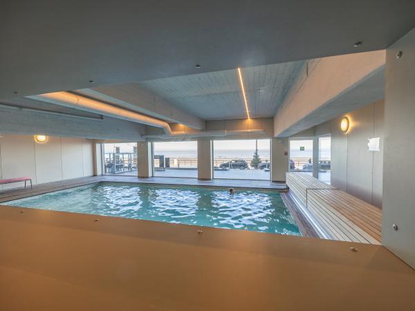 Villa photo 2
