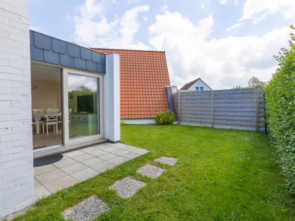 Villa photo 2