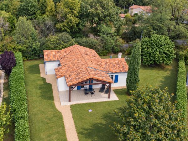 Villa photo 2