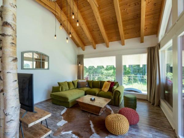 Villa photo 3