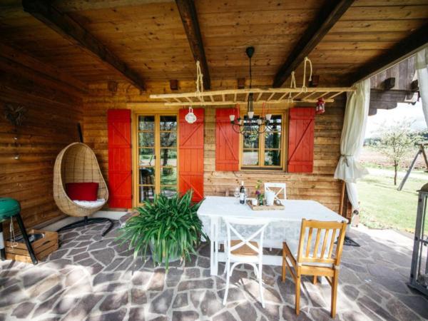 Villa photo 2