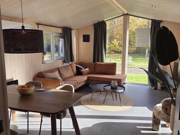 Villa photo 2