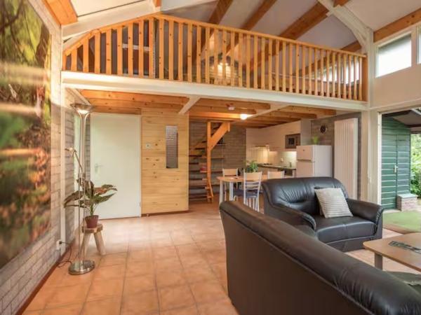 Villa photo 4