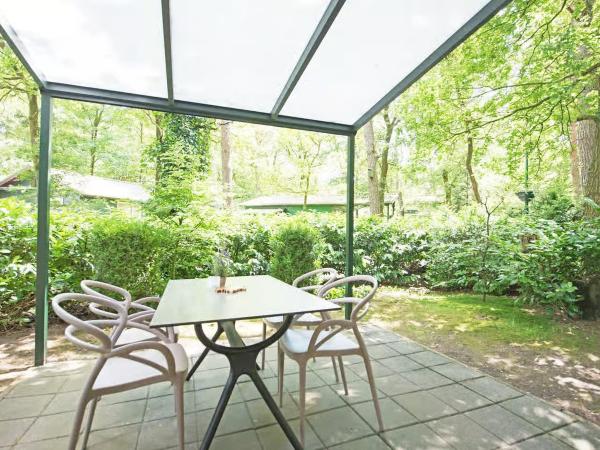 Villa photo 2