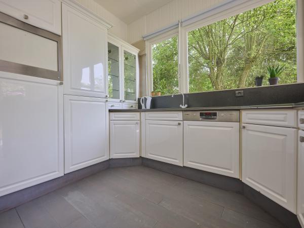 Villa photo 4