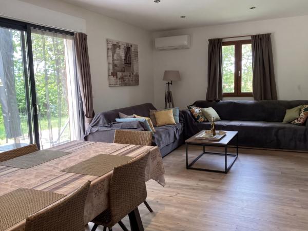 Villa photo 3