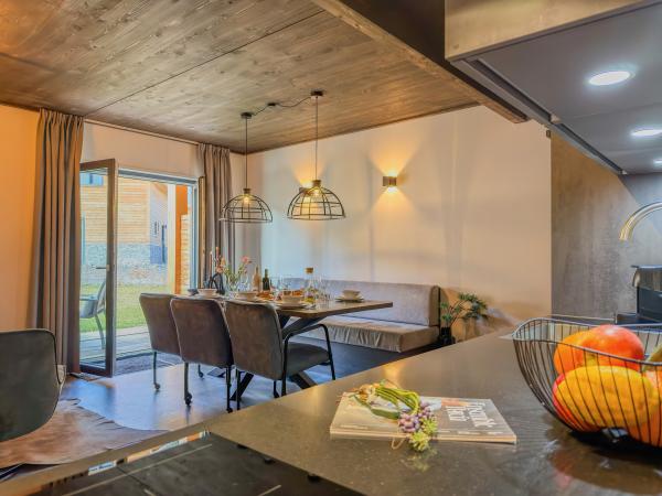 Villa photo 4