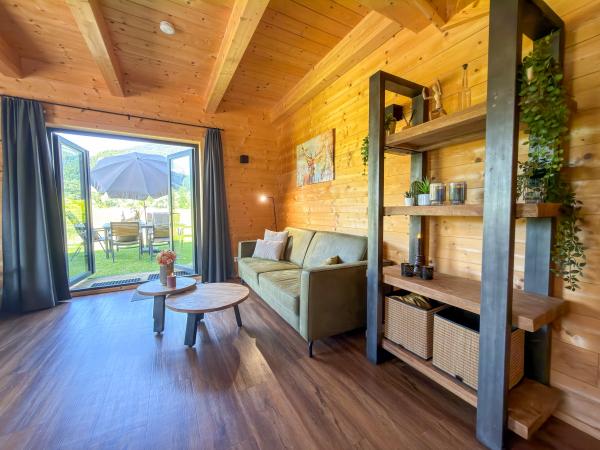 Villa photo 2