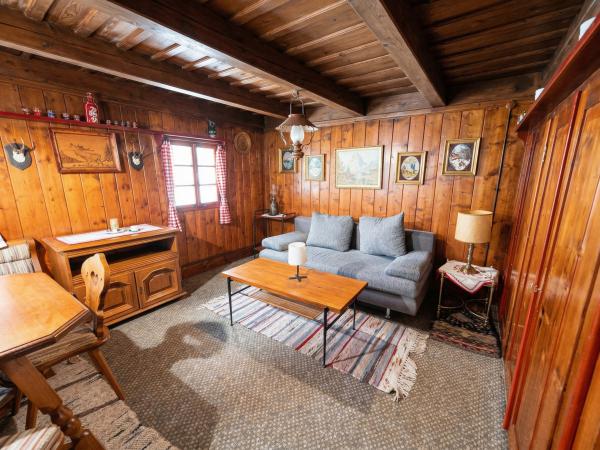 Villa photo 3