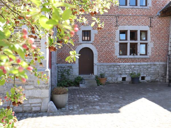 Villa photo 2