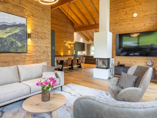 Villa photo 3