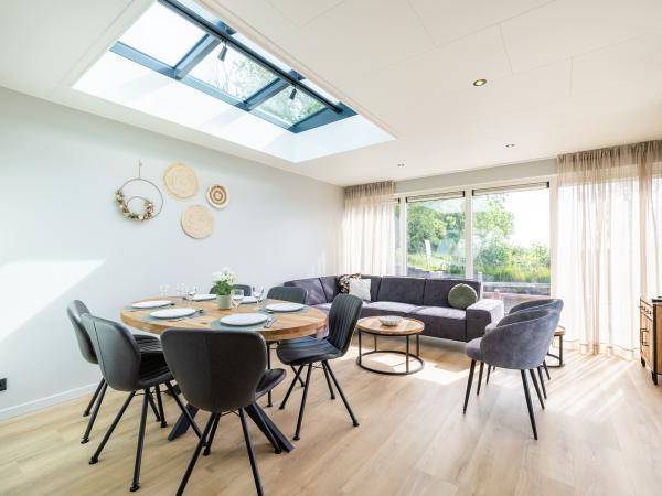 Villa photo 3