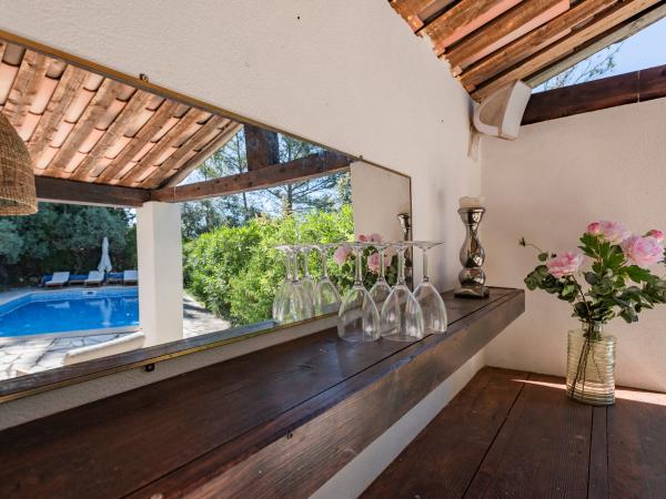 Villa photo 4