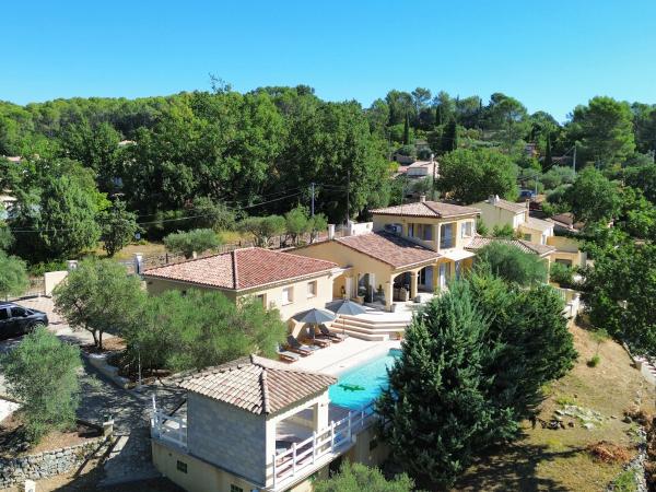 Villa photo 5