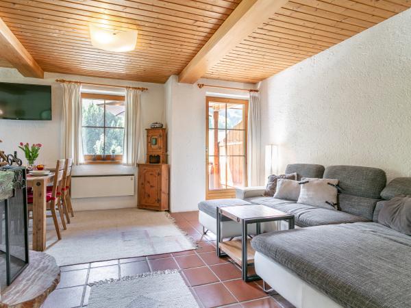 Villa photo 2