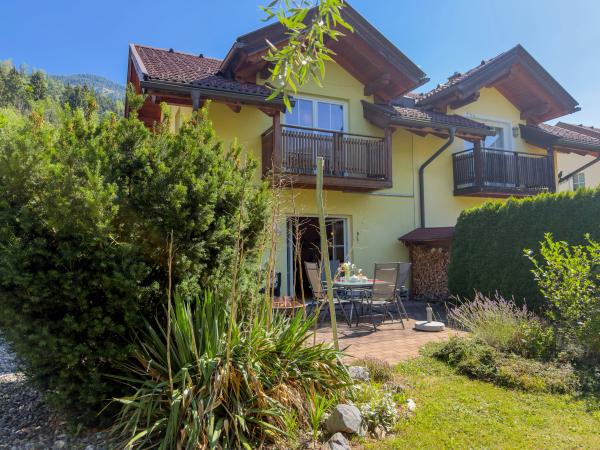 Villa photo 2