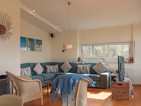 Villa photo 3