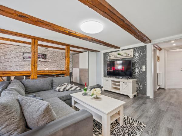 Villa photo 2