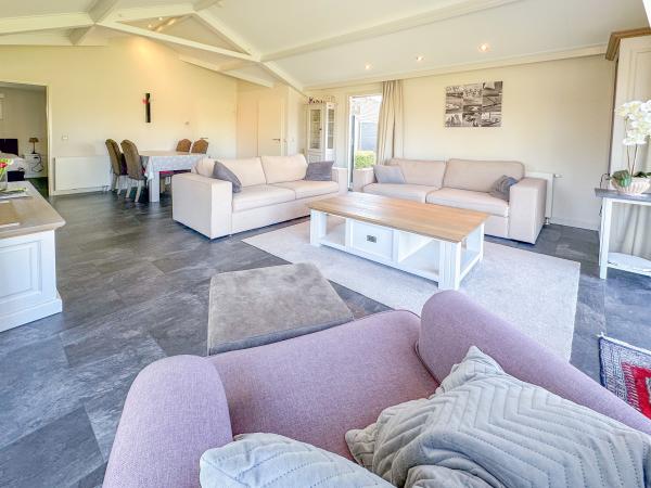 Villa photo 5