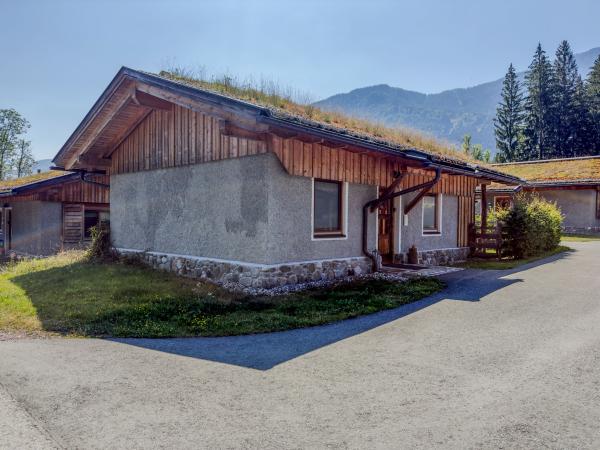 Villa photo 2
