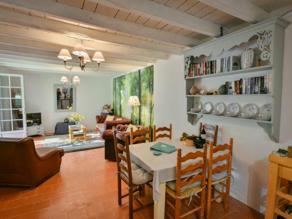 Villa photo 5