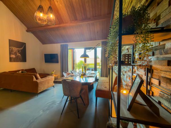 Villa photo 3