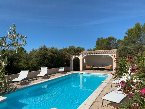 Villa photo 3