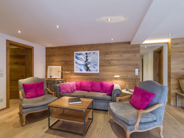 Villa photo 3