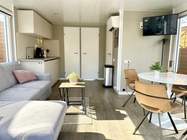 Villa photo 2