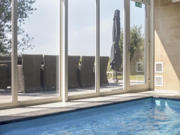 Villa photo 5