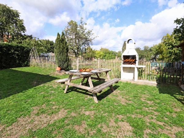 Villa photo 2