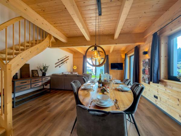 Villa photo 3