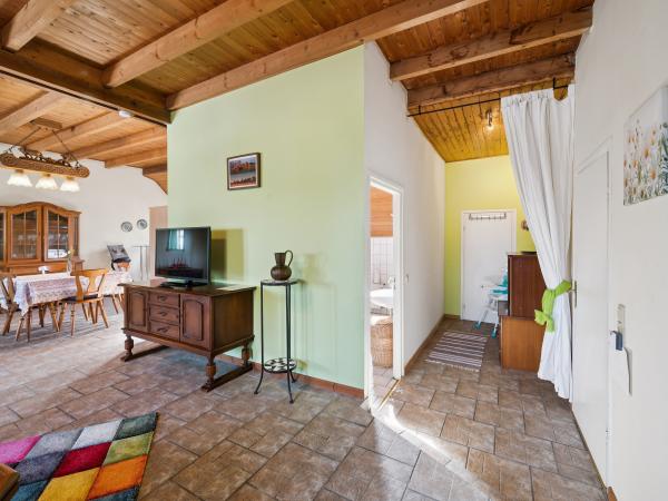 Villa photo 3