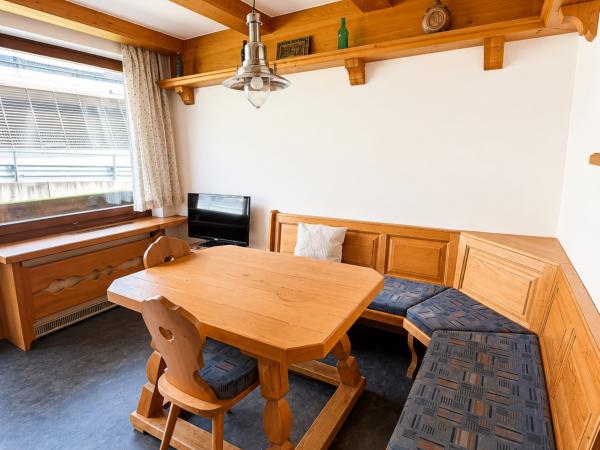 Villa photo 2