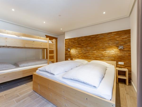 Villa photo 3
