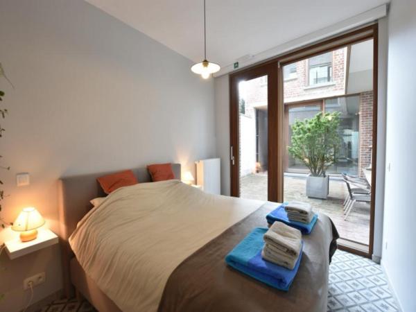Villa photo 2