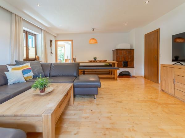 Villa photo 3