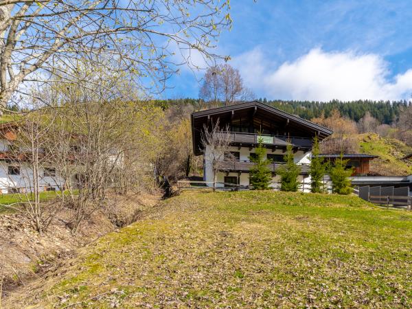 Villa photo 2